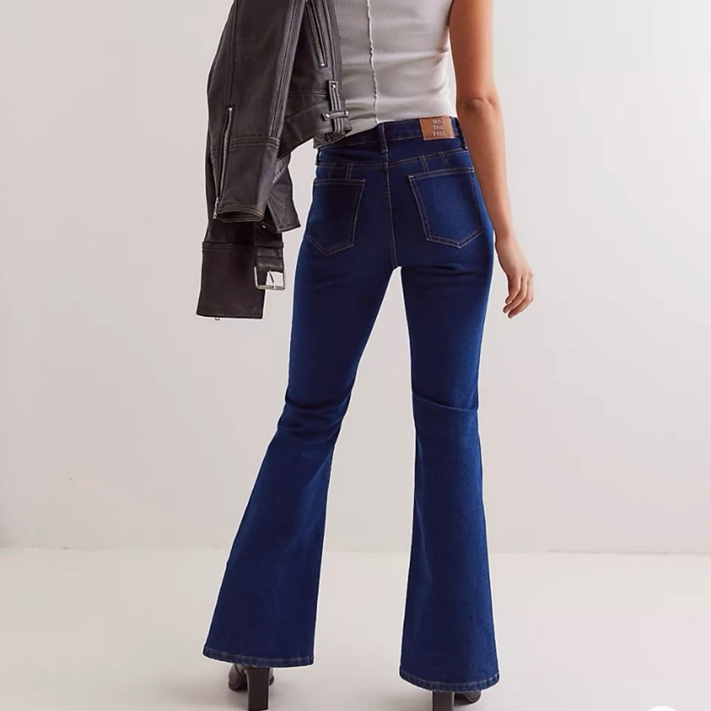 WE THE FREE curvy vintage high rise flare jeans, size 30